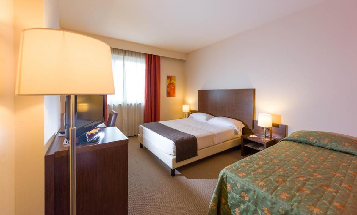 Torino Hotel San Luigi - Ristorante Trait D'Union 贝纳斯科 外观 照片
